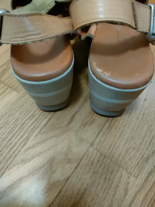 Sandalias de piel y plataforma mujer