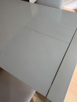 Mesa extensible y 6 sillas