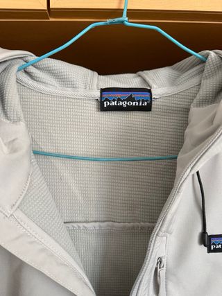 Chaqueta cortavientos/ Chubasquero Patagonia Gris