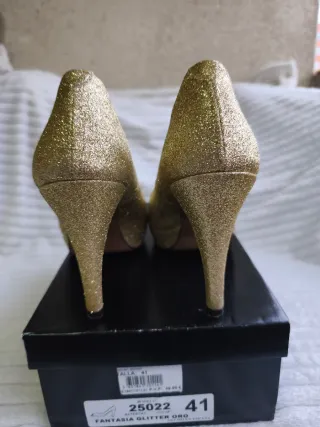 Zapatos de tacón Fantasia dorados talla 41