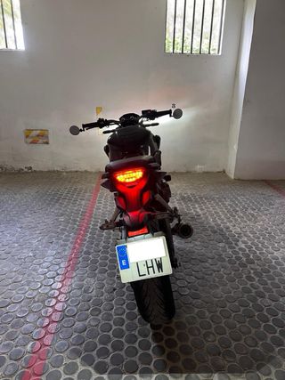 Honda CB650R Negra/Plata