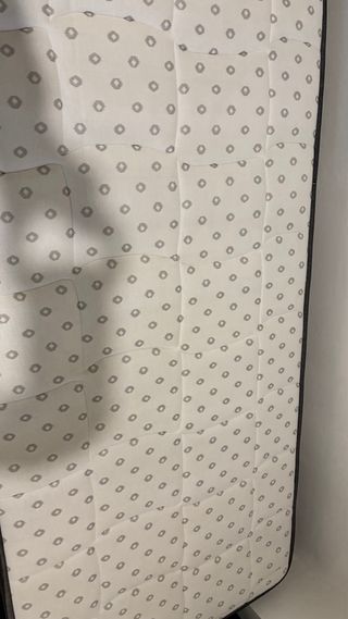 Colchón y somier en muy buen estado