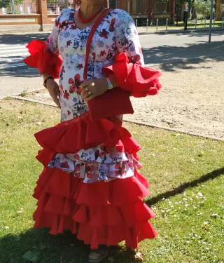 Vestido Flamenca Volantes Flores Talla 48 XL