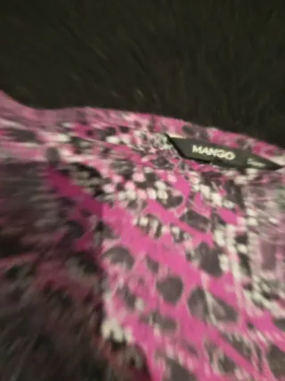 Camiseta Mango Estampado Serpiente