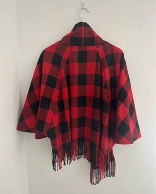 Poncho Zara Cuadros Rojo y Negro Nuevo