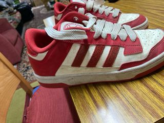 Zapatillas Adidas Basket Rojas y Blancas
