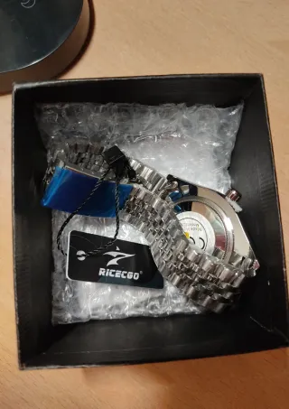 Reloj Ricecgo esfera blanca números árabes