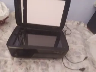 Impresora HP Negra Multifunción