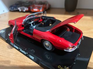 Alfa Romeo Spider 1966 1/24