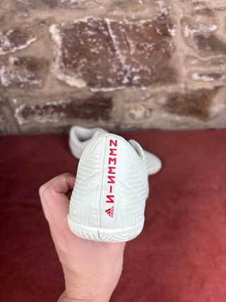 Adidas Nemeziz Preto/Branco