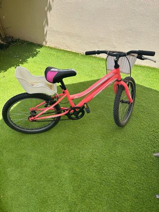 Bicicleta junior 20” con cesta