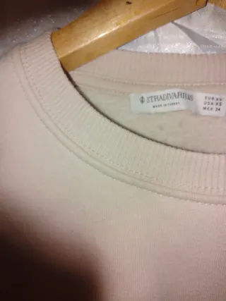 Sudadera Stradivarius corta Brooklyn 78