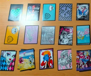 Venta/ intercambio de cromos Monster High