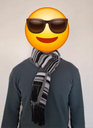 Bufanda unisex negra y gris