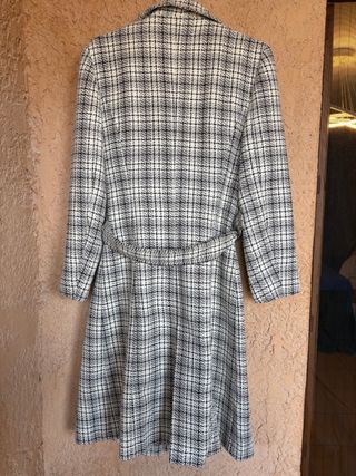 Abrigo largo LAZADA cuadros beige y negro