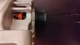 HELLA 8EL 012 428-381 Alternatore