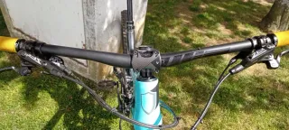 Bicicleta Enduro Norco Range C7.3 Carbono