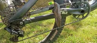 Bicicleta Enduro Norco Range C7.3 Carbono