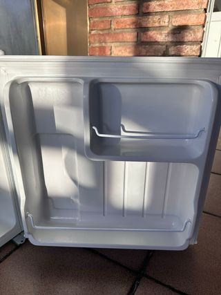 Nevera pequeña Cecotec Grandcooler