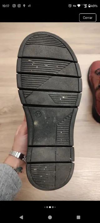 Botines de piel rojos