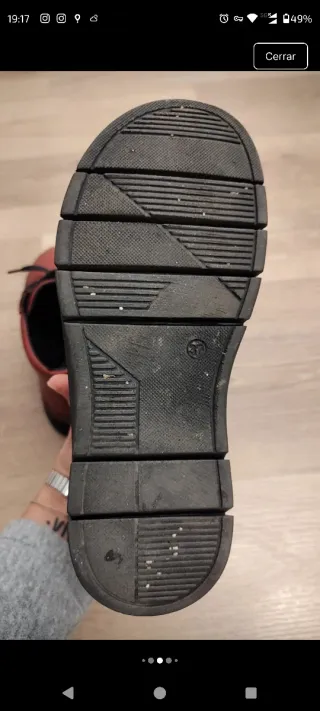 Botines de piel rojos