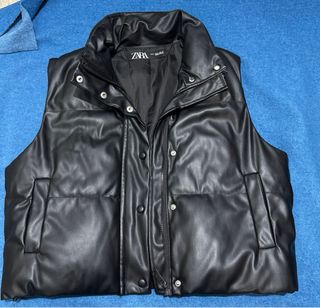 Chaleco efecto piel Zara negro