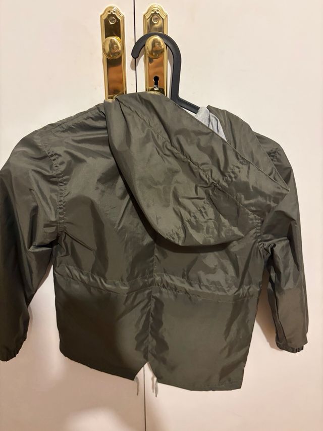 Chaqueta impermeable niño T4