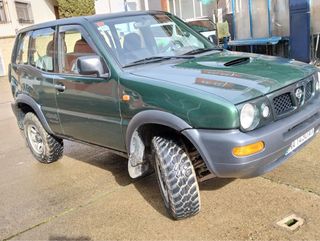 Nissan Terrano II 1998