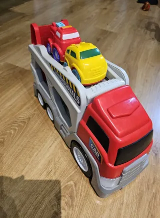 Camión Transportador de Coches de Juguete