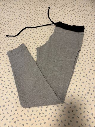 Pantalón de chándal gris talla S