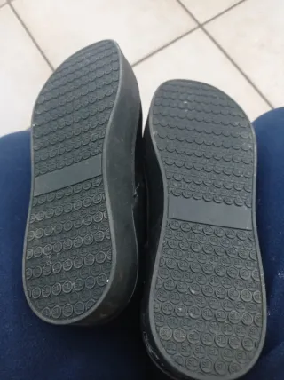 Stivali neri con pelo