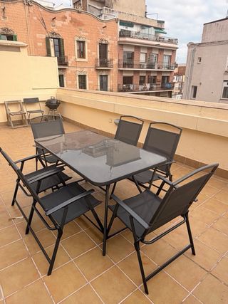 Mesa y sillas terraza Jysk (menos de 1 año)