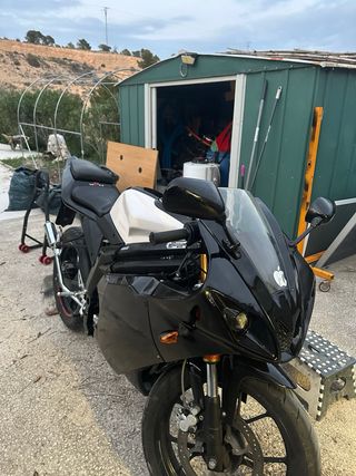 Rieju RS3 49cc Negra y Blanca