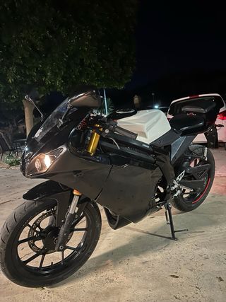 Rieju RS3 49cc Negra y Blanca