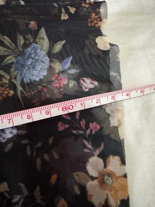 Vestido floral negro mangas transparentes