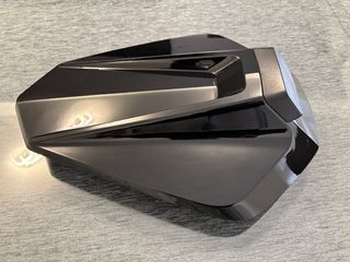 Tapa Asiento Trasero KTM Duke 125/390 Negra