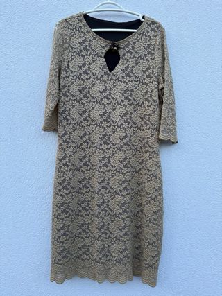 Vestido beige y negro con encaje