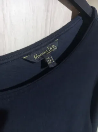 Camiseta/blusa negra manga larga volantes