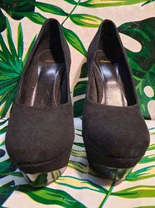 Décolleté Bata Nere con Plateau