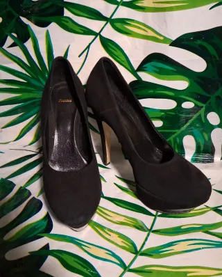 Décolleté Bata Nere con Plateau