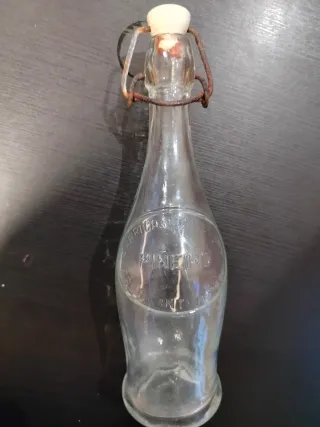 Botella antigua Gaseosas Piñeiro