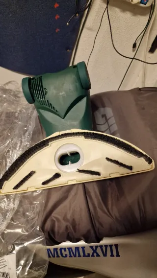 Scopa Folletto VK135