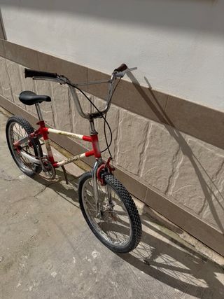 Bicicleta BMX Torrot Arizona Roja y blanca