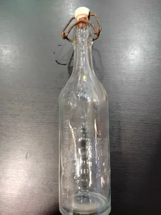 Botella antigua Gaseosas El Manantial