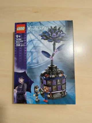 LEGO 76784 Wednesday Black Dahlia Flower