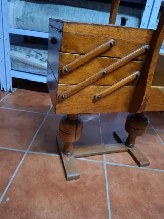 Costurero madera antiguo 3 alturas