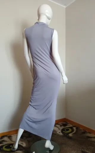 Vestido maxi morado sin mangas