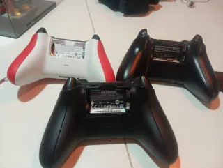 Lote 3 mandos Xbox LEER