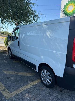 Renault Trafic 2012