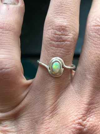 Anello Argento con Opale Ovale Artigianale